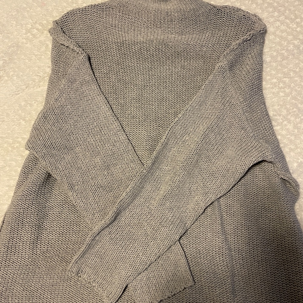Elegant Oversized Gray Turtleneck Sweater